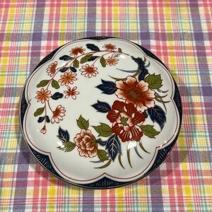 Imari Ware Japan Porcelain Trinket Box